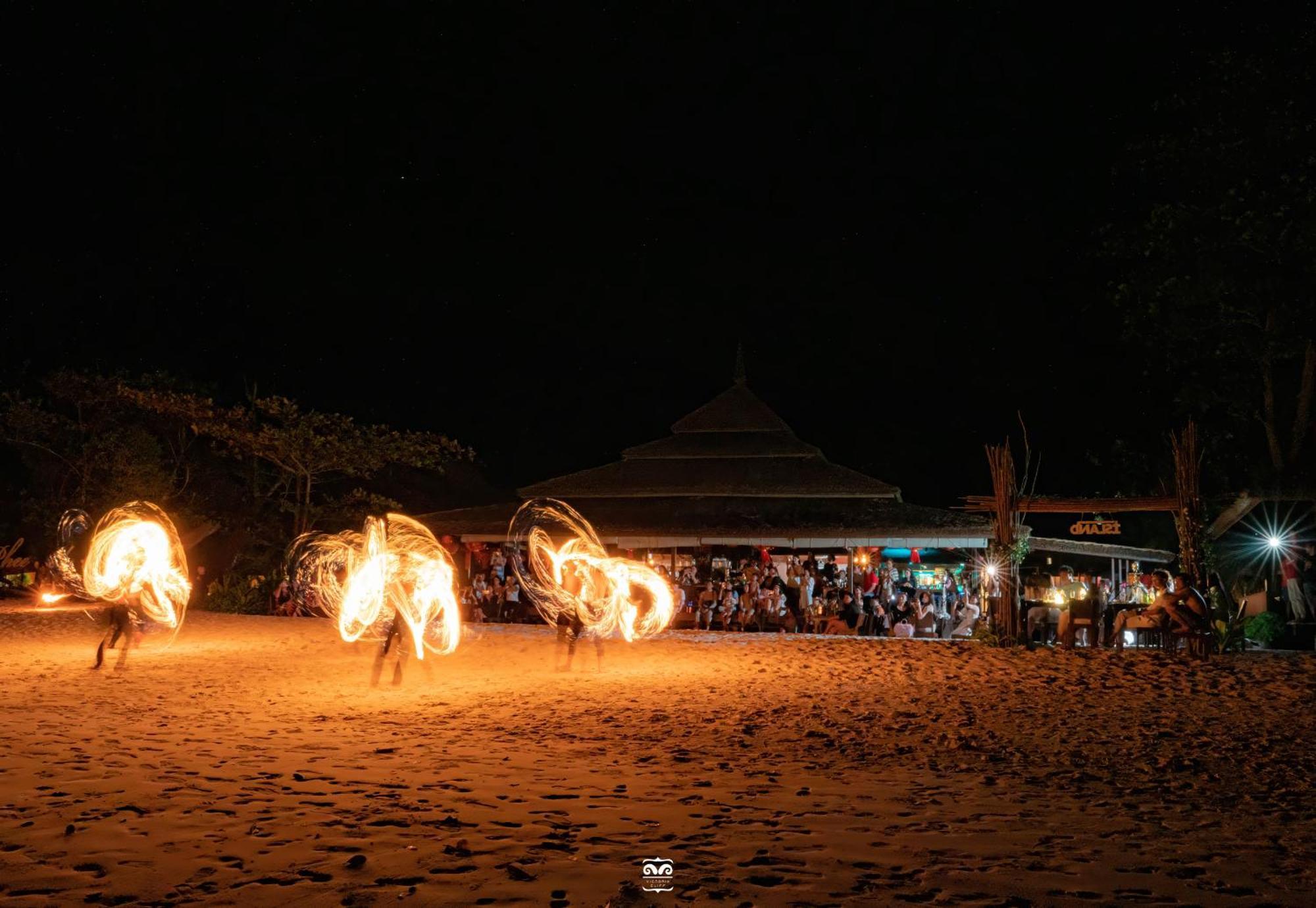 Victoria Cliff Nyaung Oo Phee Island 5*