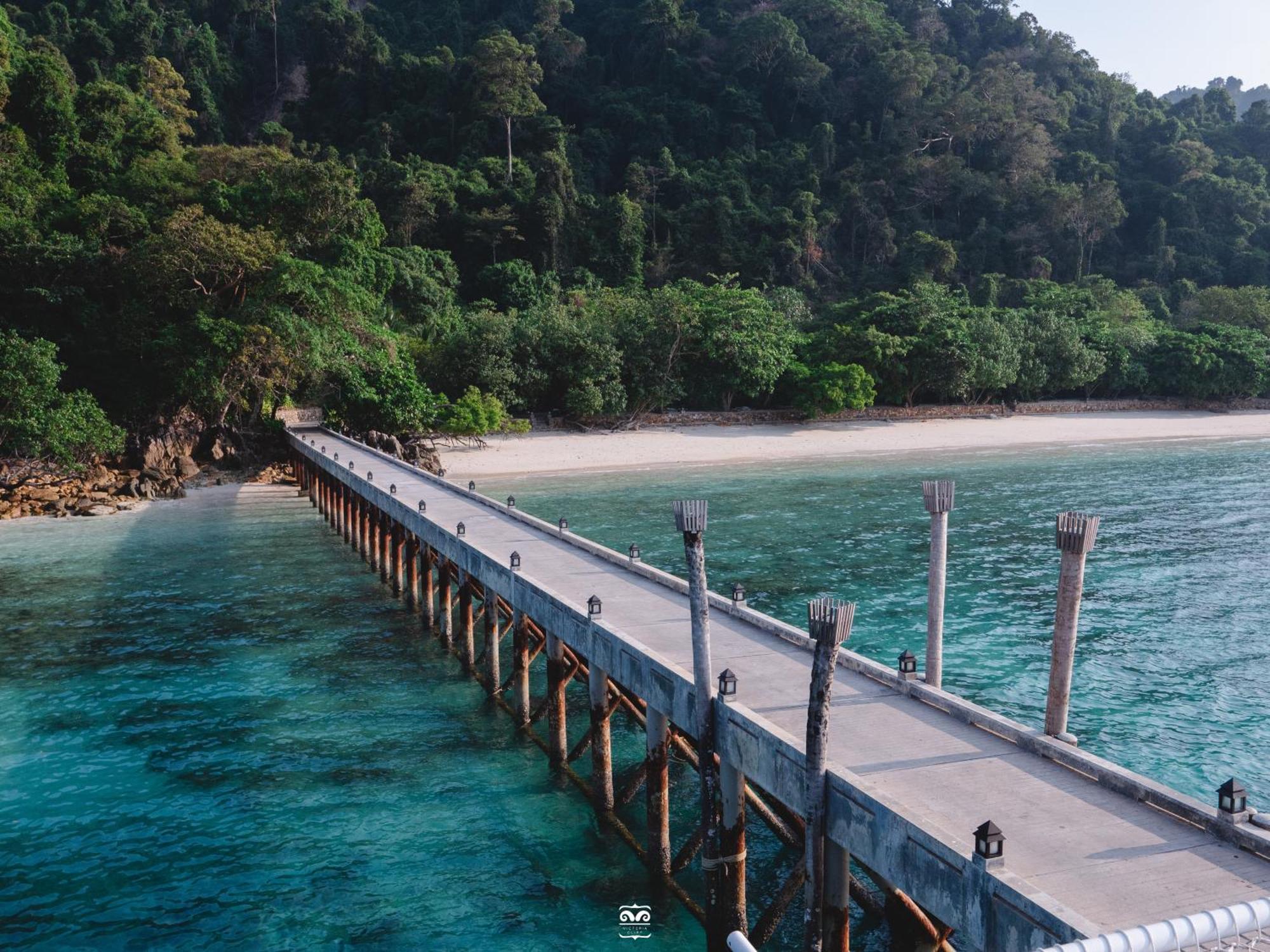 Victoria Cliff Nyaung Oo Phee Island