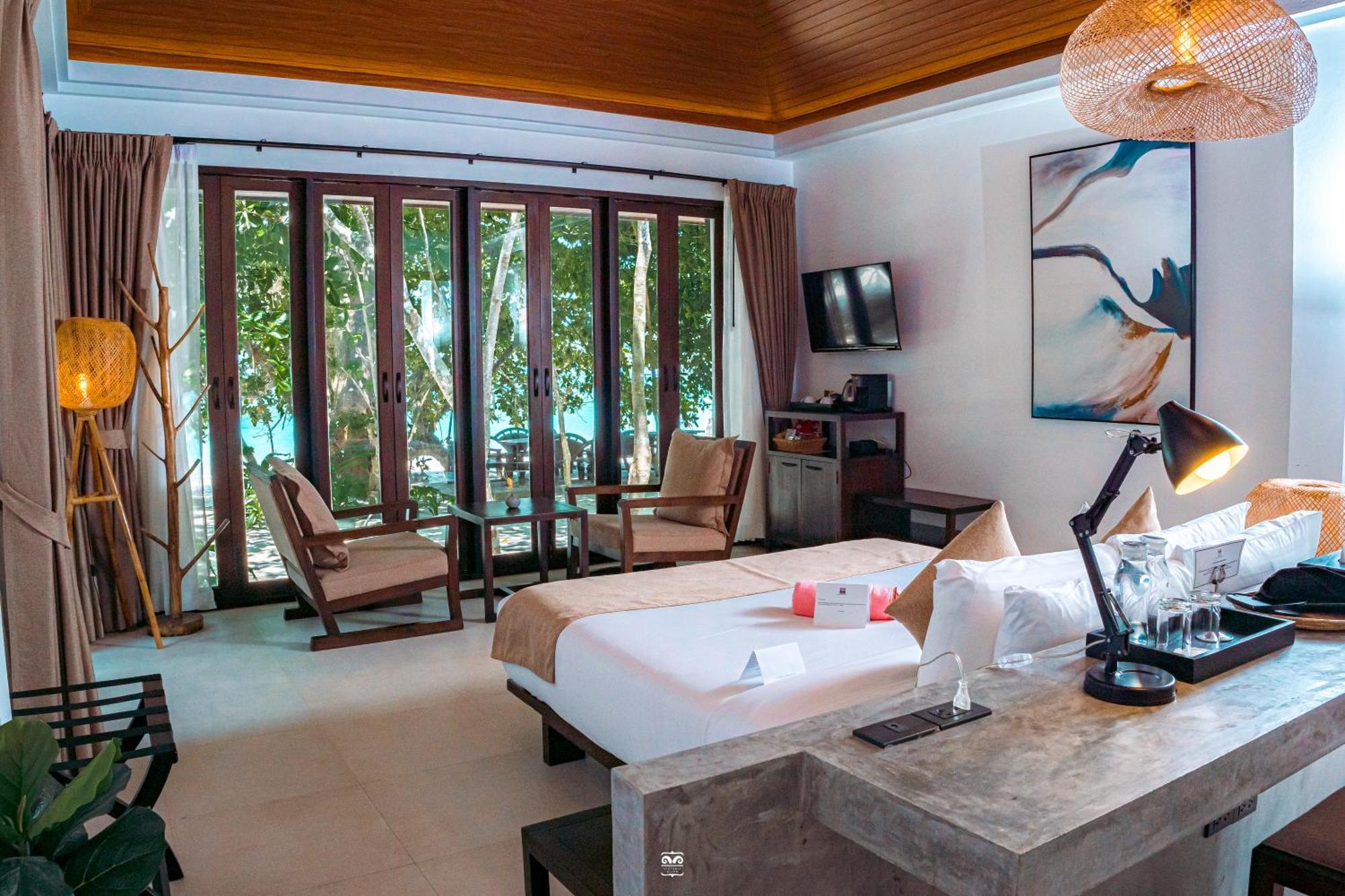 Отель Victoria Cliff Nyaung Oo Phee Island 5*